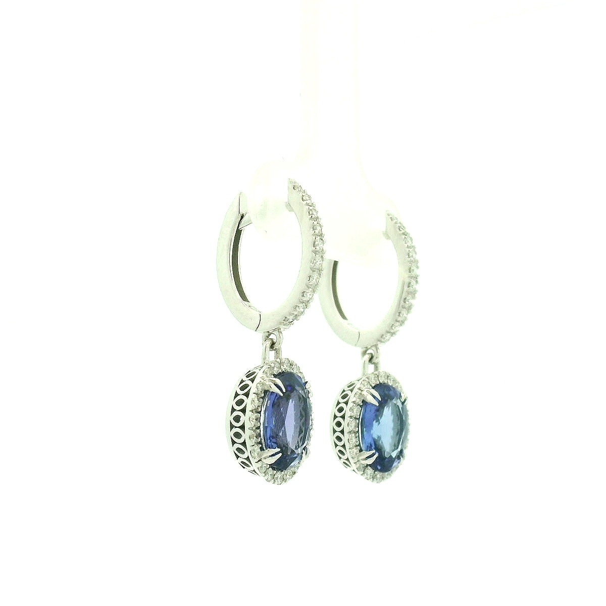 Orecchini in oro bianco con tanzanite e diamante Ticchi Gioielli  Orecchini in oro bianco con tanzanite e diamante Ticchi Gioielli