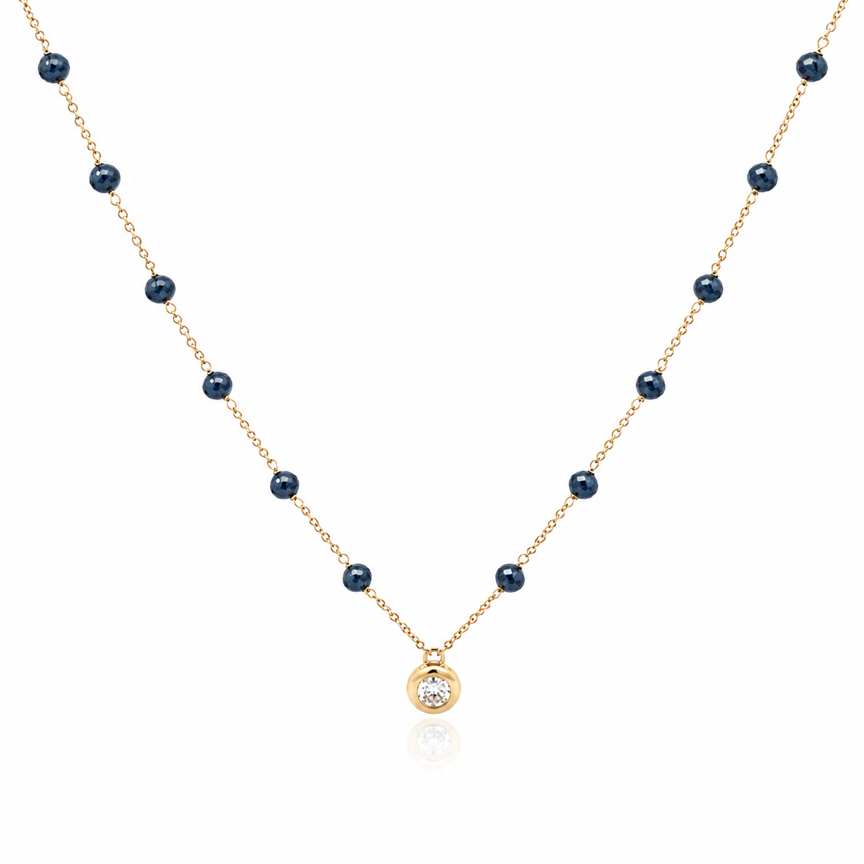 Collana in oro giallo con diamanti neri e diamante bianco centrale Ticchi Gioielli   