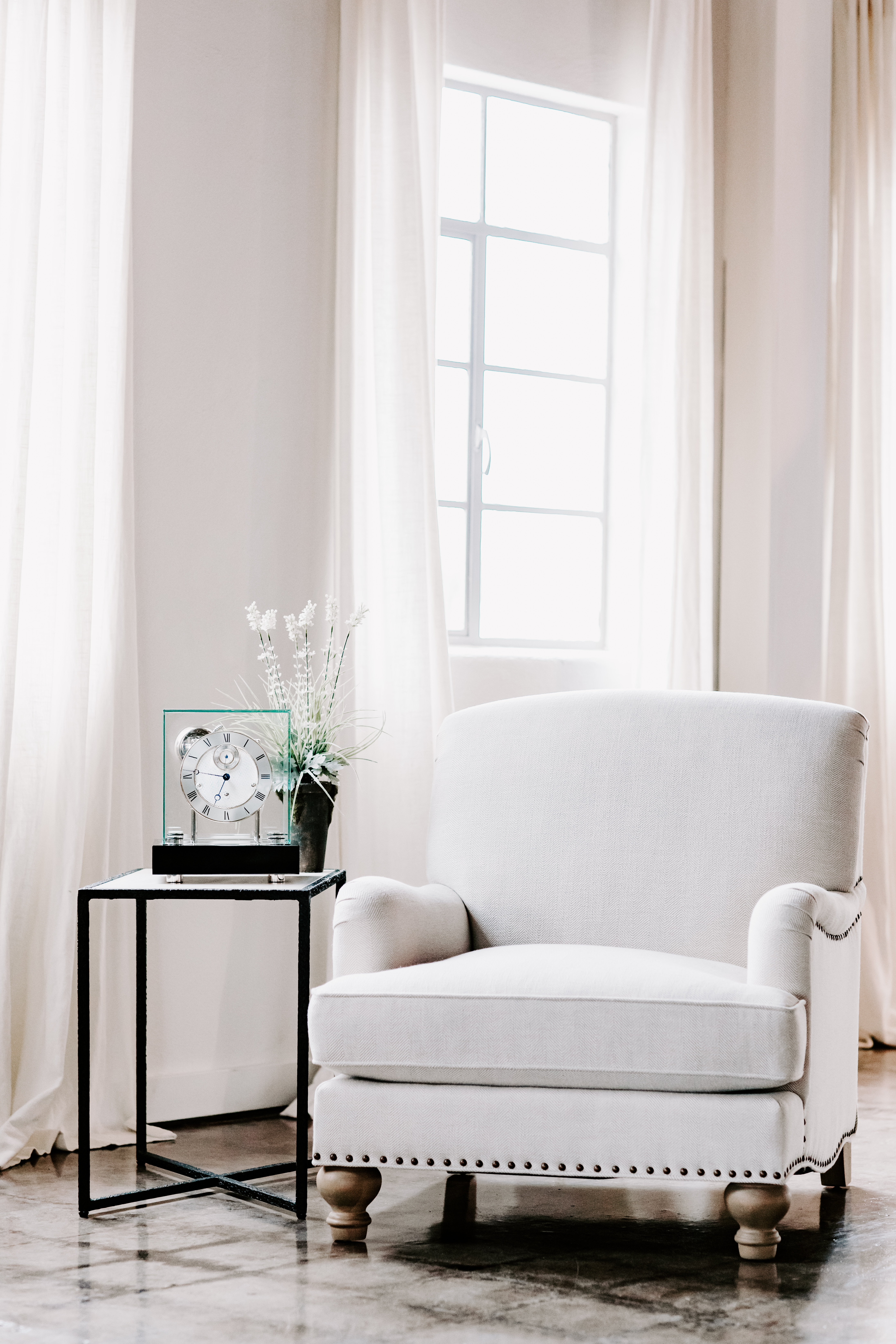 Orologio Hermle da tavolo 22801-740352