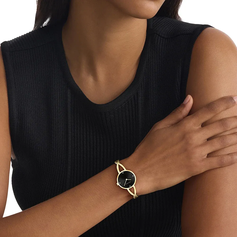 Calvin Klein Sculpted Embrace
