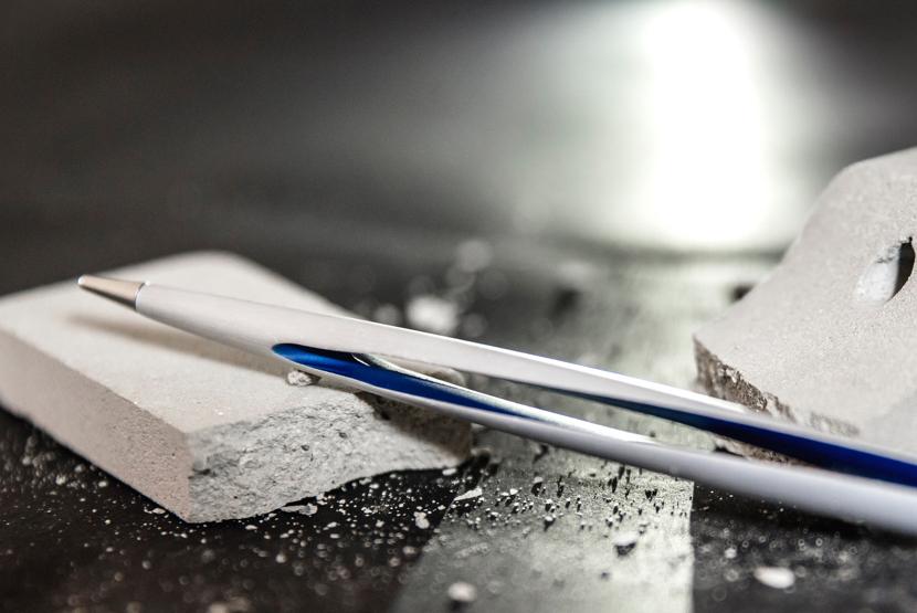 PININFARINA AERO Blue 