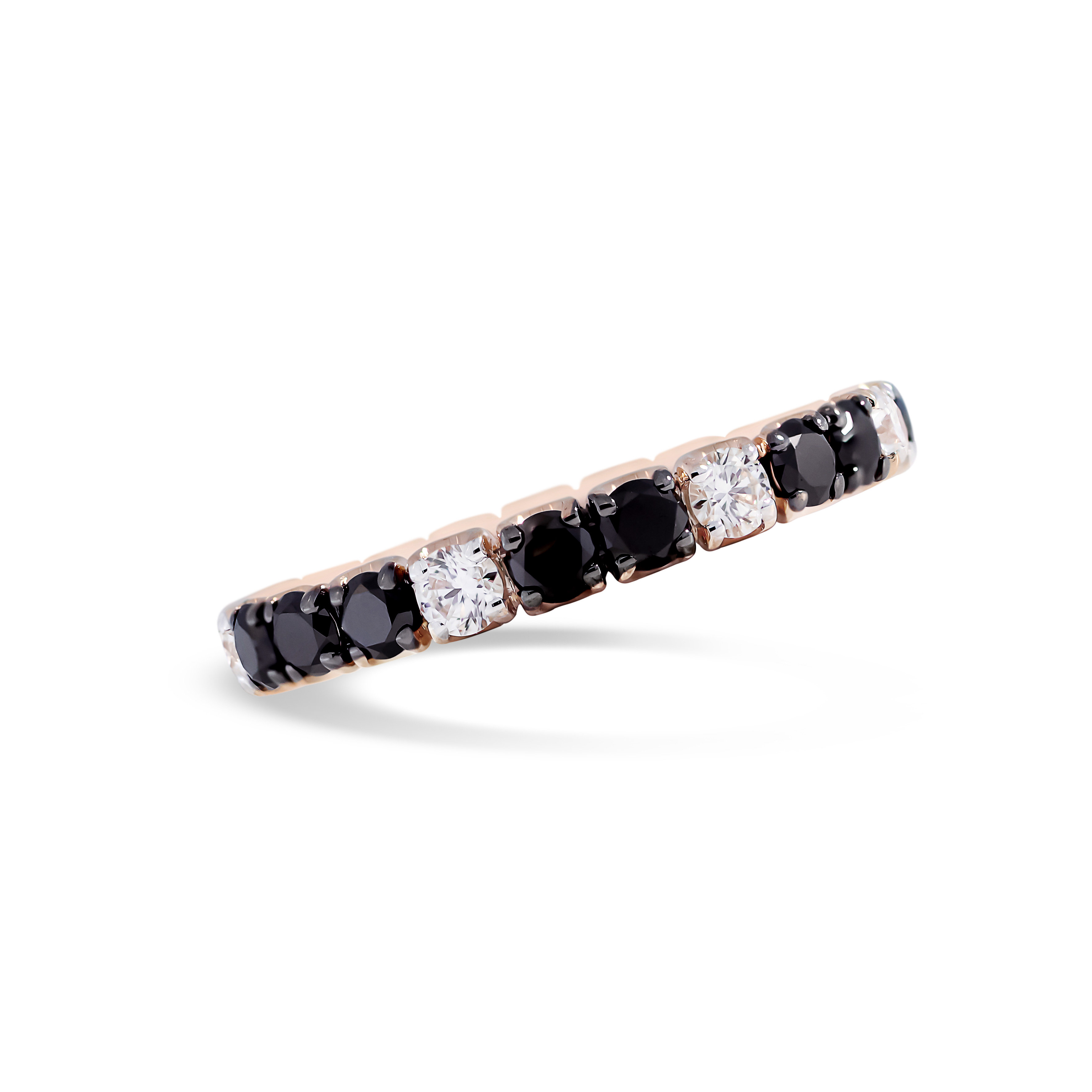 Ring Archetti mit weisse und schwarze Diamanten 