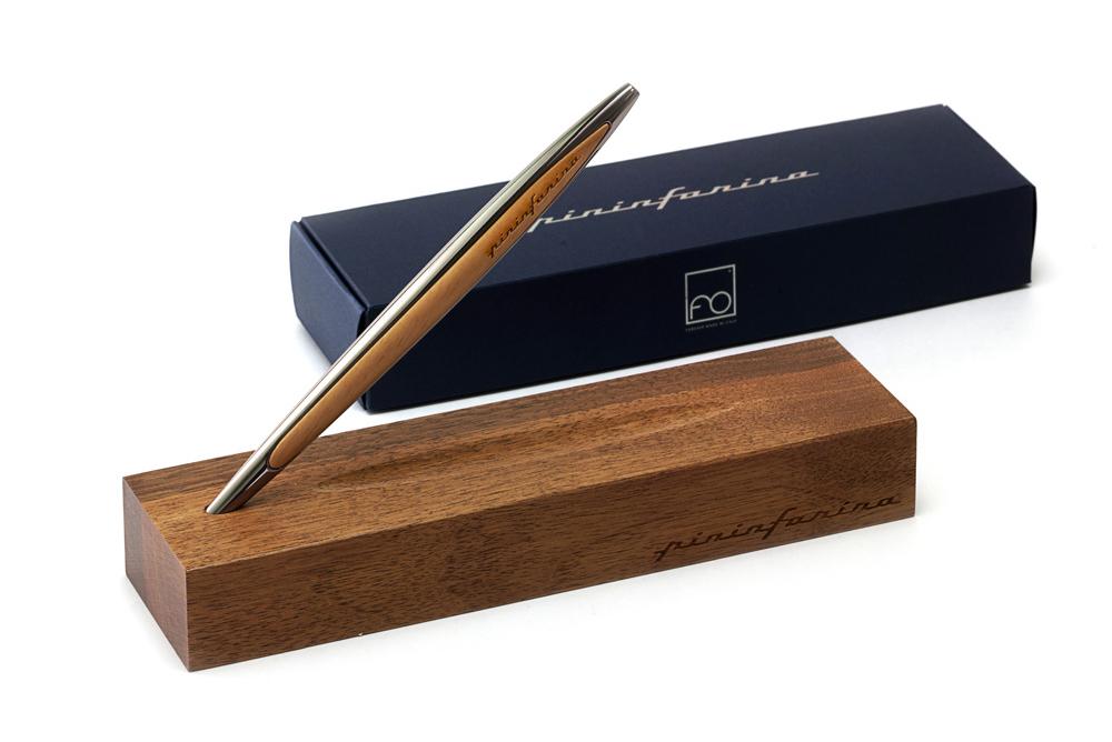 PININFARINA CAMBIANO NERO LUCIDO